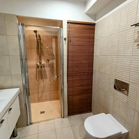 Apartment Tarasy Nr 5 *