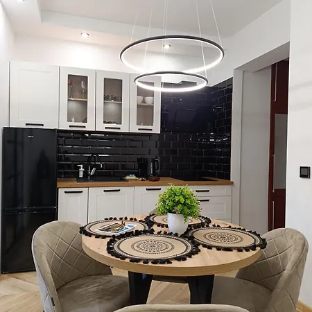 Tarasy 5, Blisko Plazy, Parking Gratis * 梅尔诺