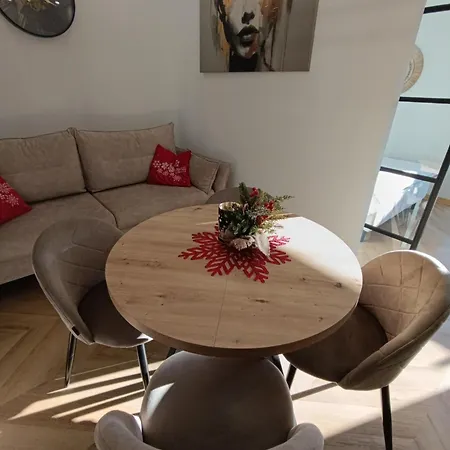 Tarasy 5, Blisko Plazy, Parking Gratis * ميلنو