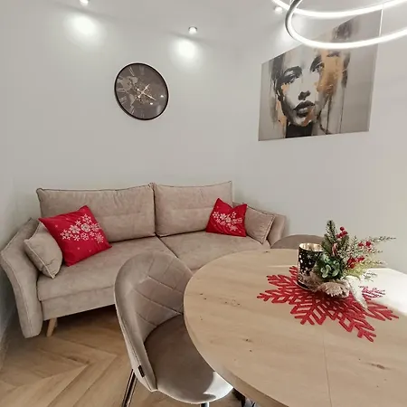 Tarasy 5, Blisko Plazy, Parking Gratis *